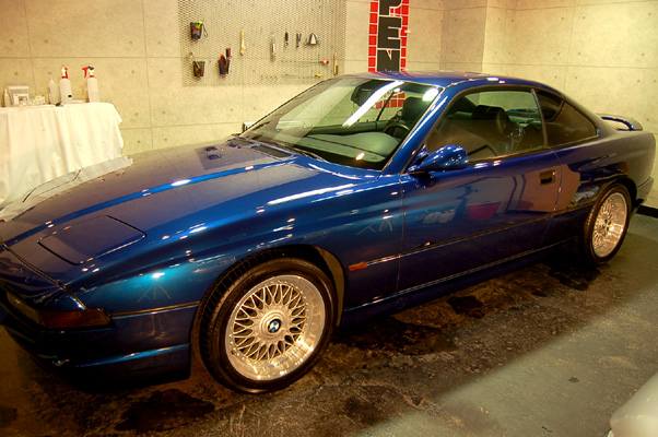 BMW840̃KXR[eBO