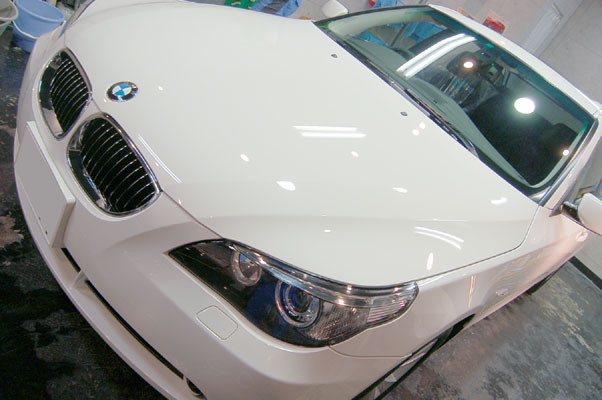 BMW530̃KXR[eBO